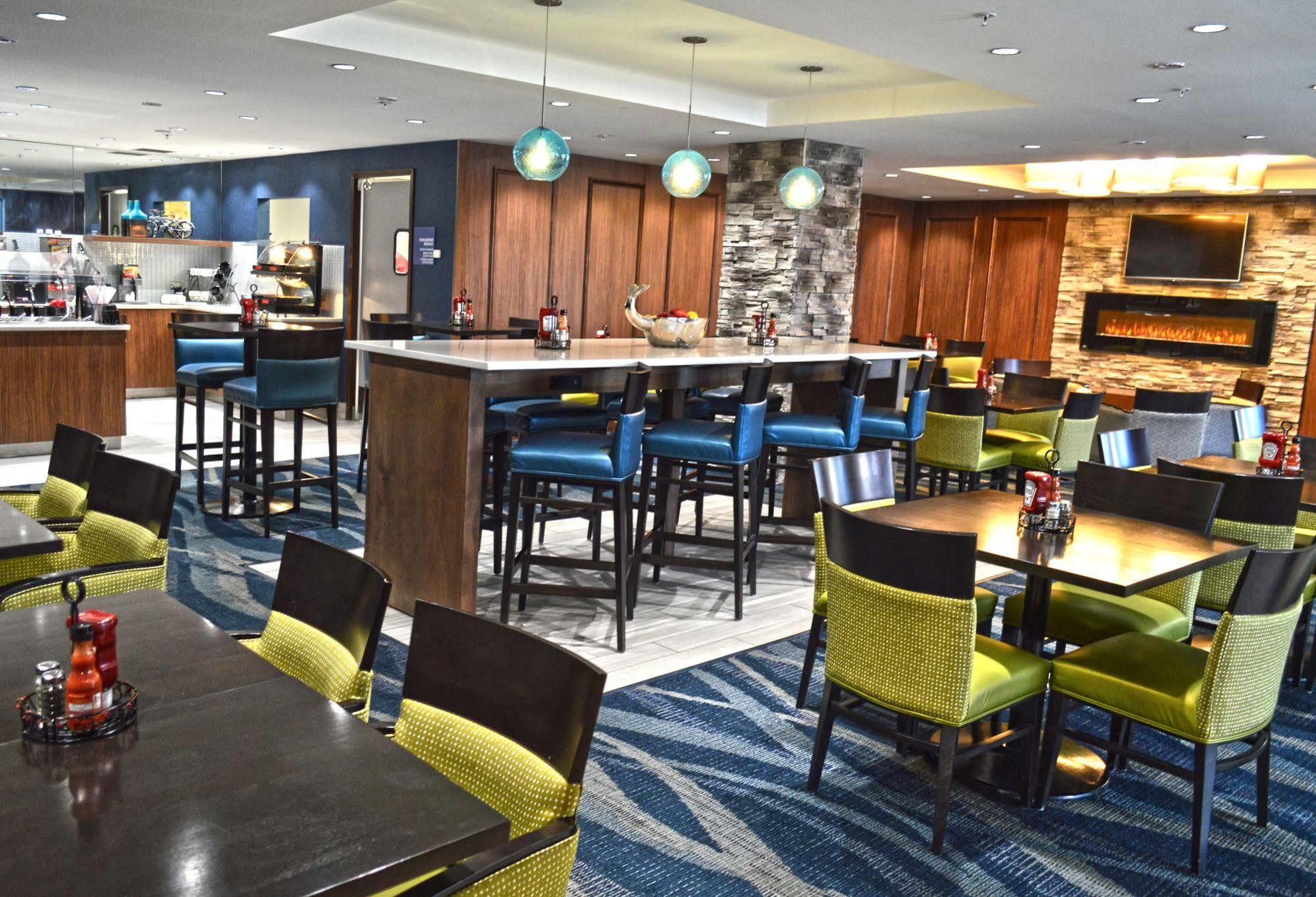Holiday Inn & Suites Syracuse Airport - Liverpool, An Ihg Hotel ภายนอก รูปภาพ